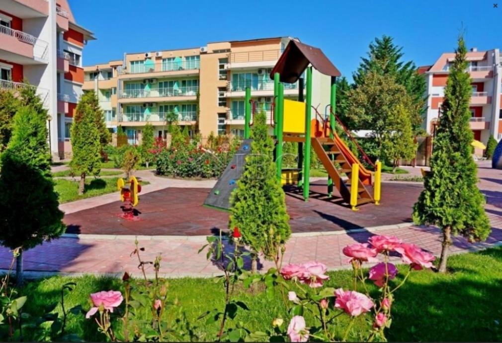 Sunny Fort Private Apartment Slăntjev Brjag Exteriör bild
