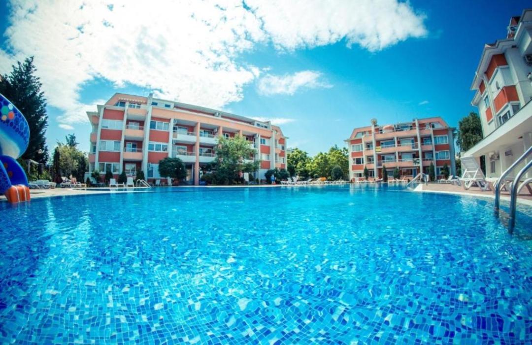 Sunny Fort Private Apartment Slăntjev Brjag Exteriör bild