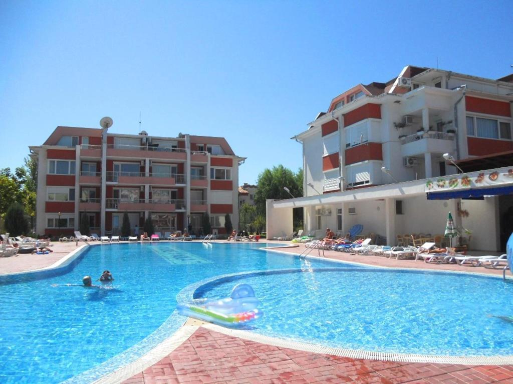 Sunny Fort Private Apartment Slăntjev Brjag Exteriör bild