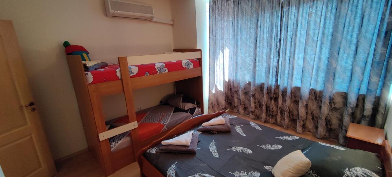 Sunny Fort Private Apartment Slăntjev Brjag Exteriör bild